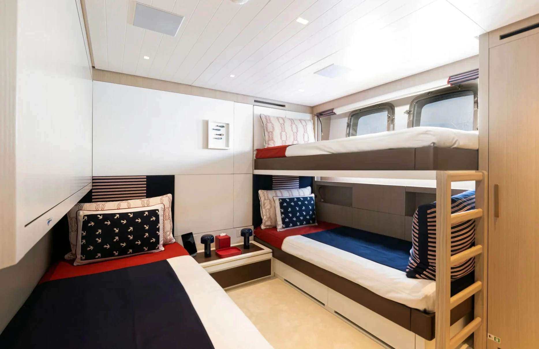 A preview of interior Bedroom cabin