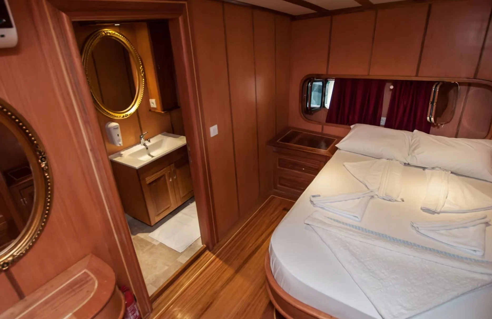 A preview of interior Bedroom cabin