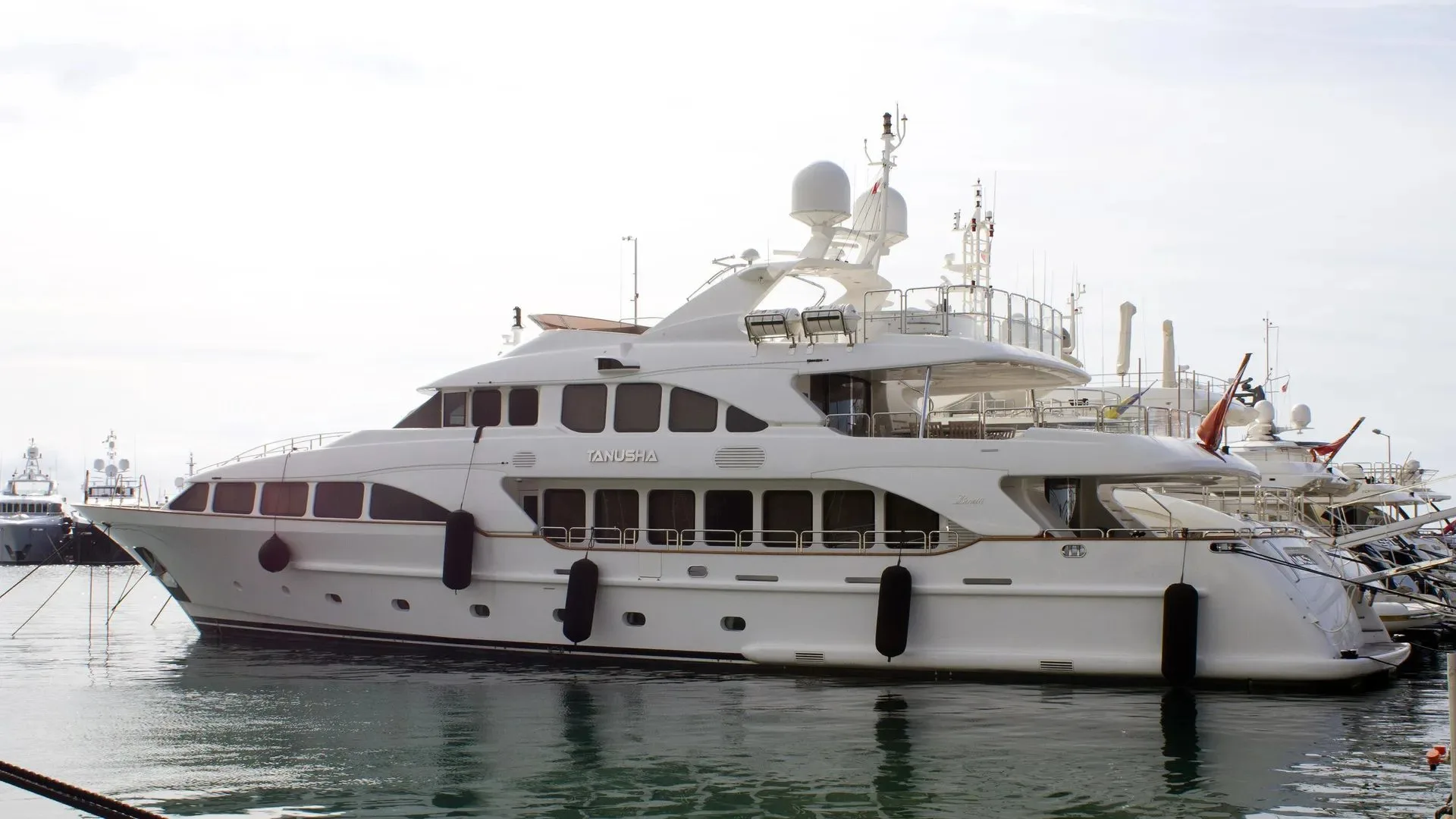 An image of Mi Amore Julia yacht