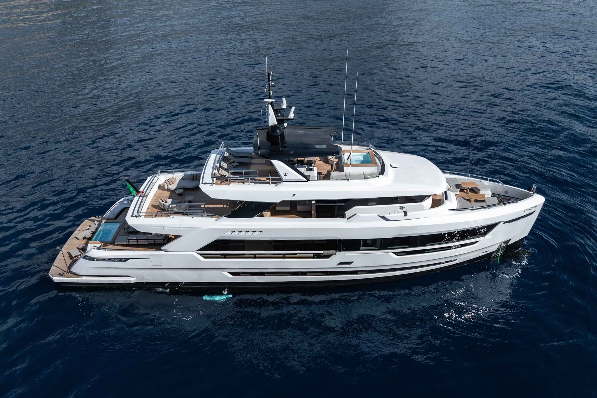 An image of Vayus yacht