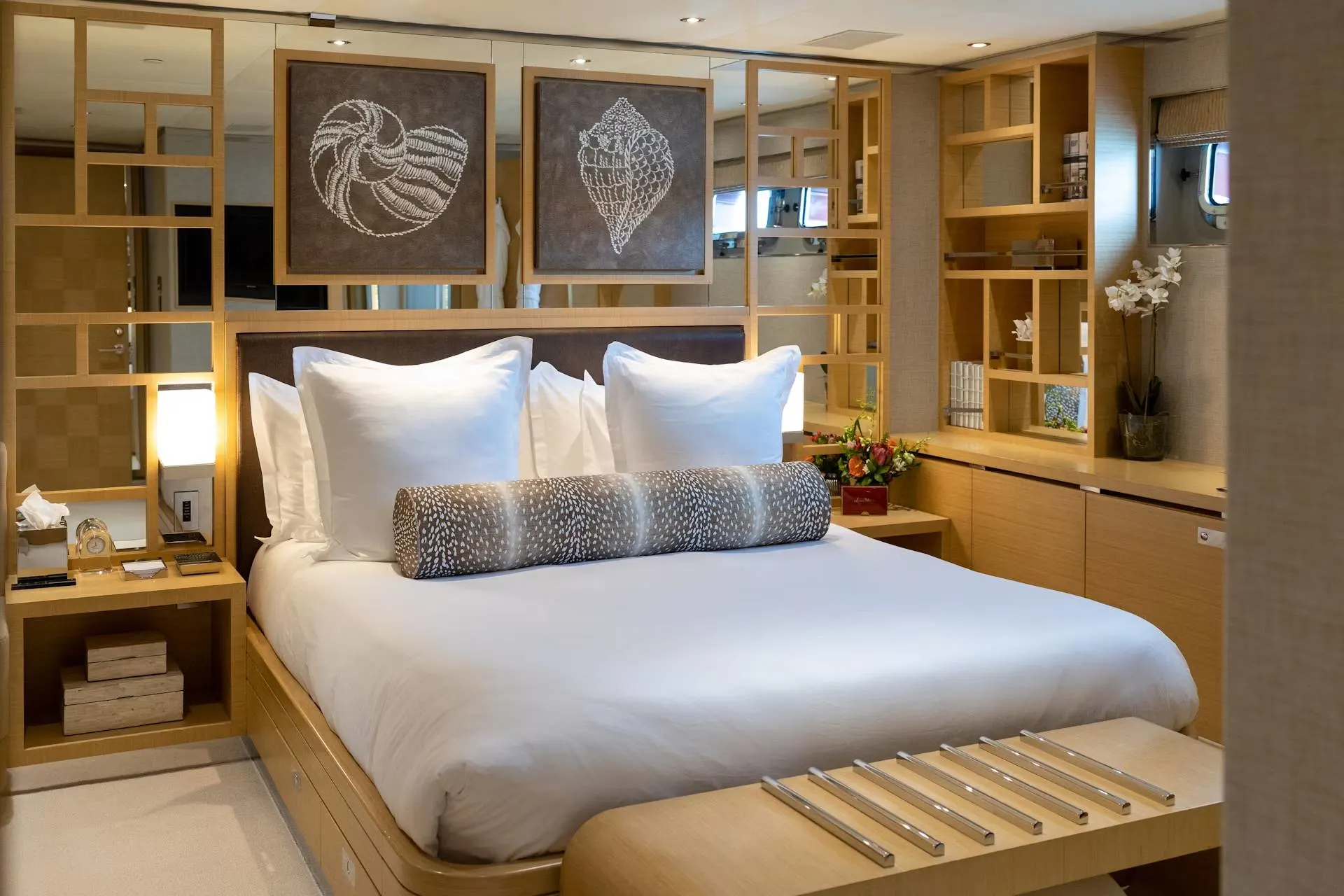 An image of Avalon yacht