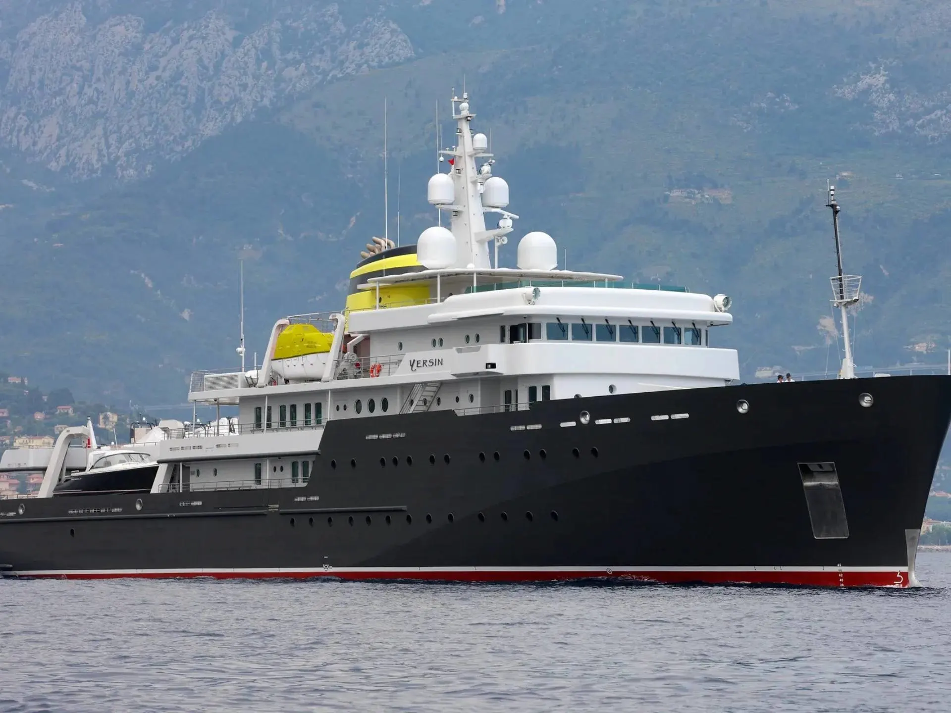An image of Yersin yacht
