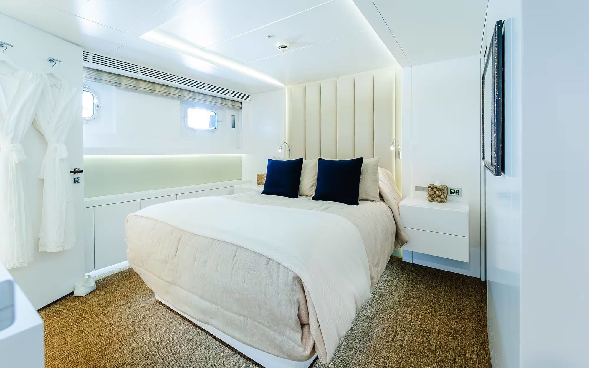 An image of Ocean’s Seven yacht