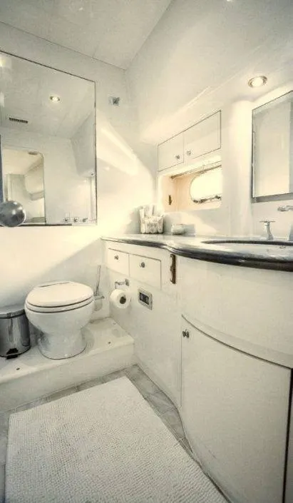 An image of Dream yacht