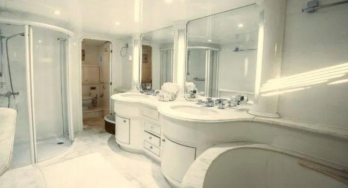 An image of Dream yacht