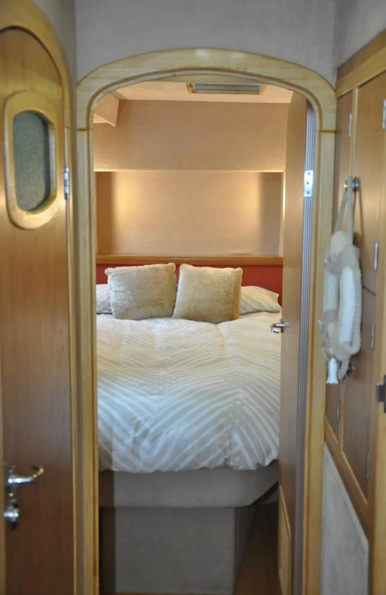 A preview of interior Bedroom cabin