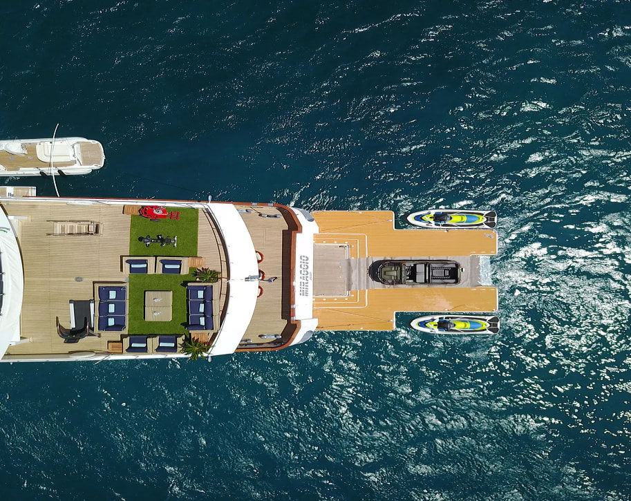 An image of Miraggio yacht