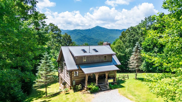 Cackalacky Cabin