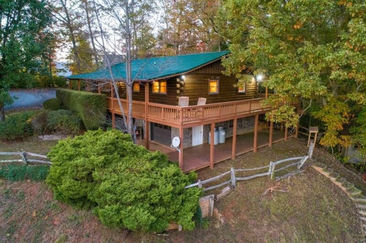 Mountain Ridge Cabin