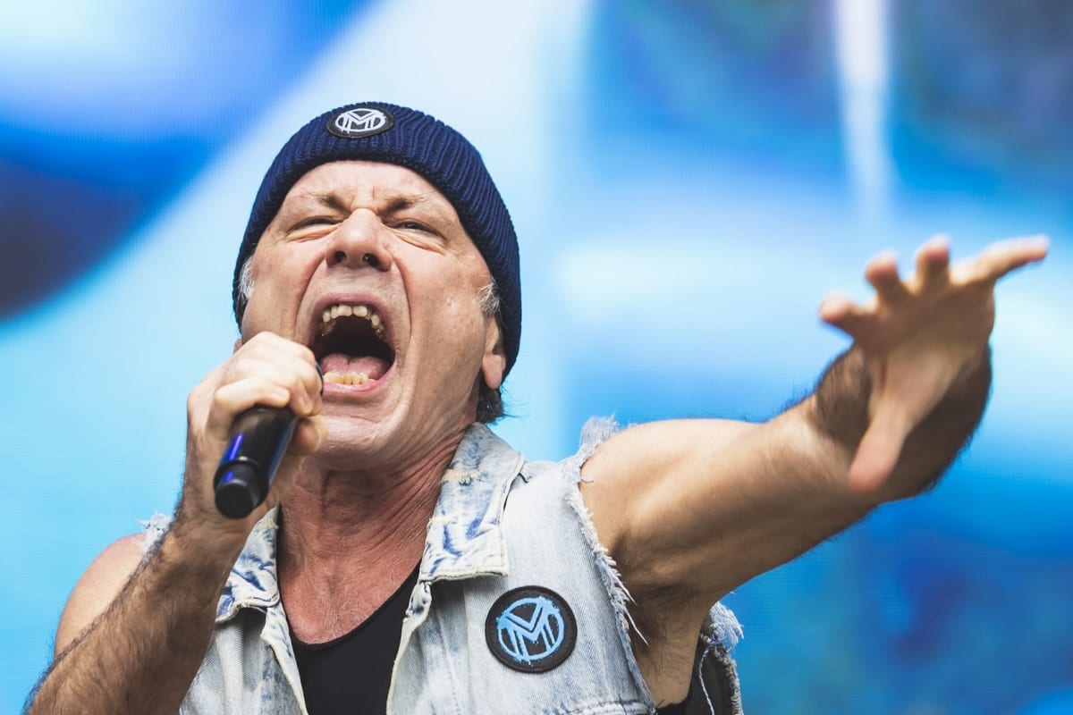 Bruce Dickinson: o piloto de aviões que mudou o heavy metal
