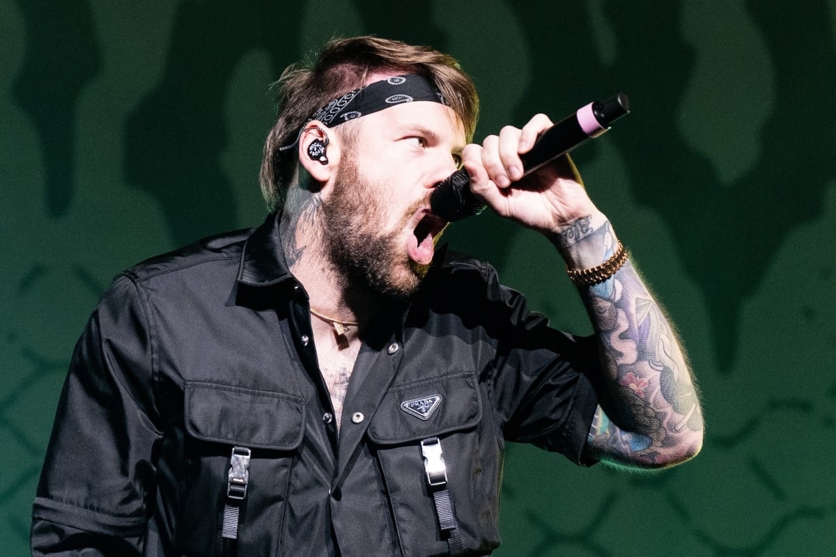 Caleb Shomo: De Bastidores Turbulentos a Voz Impactante do Hardcore Moderno
