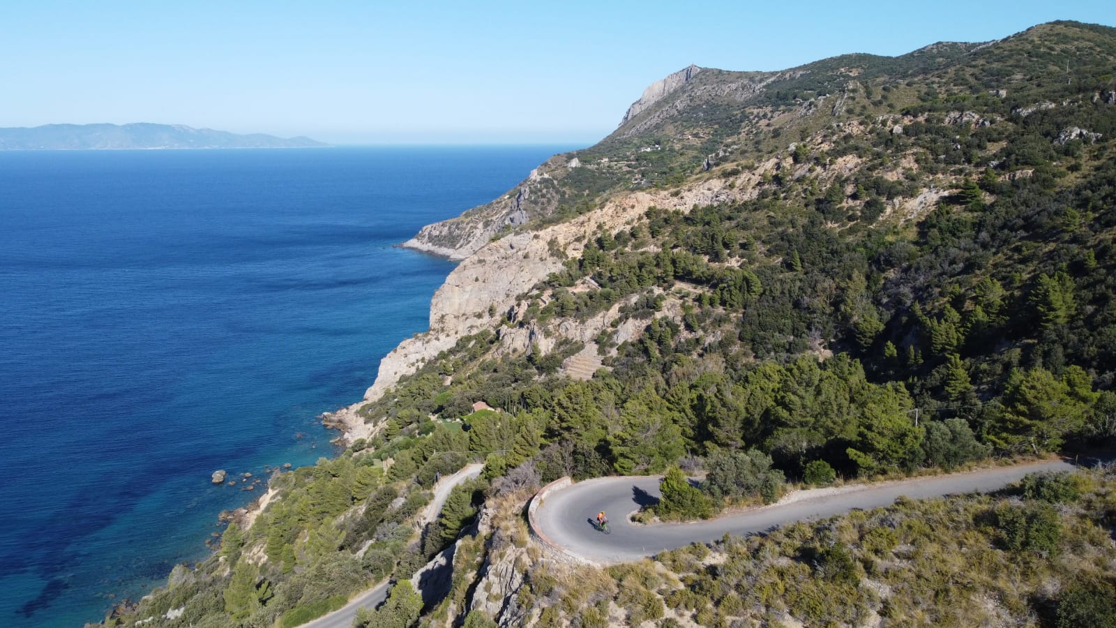 italy photo 3b2f2502-3b54-563f-9465-2e1464c8a22e