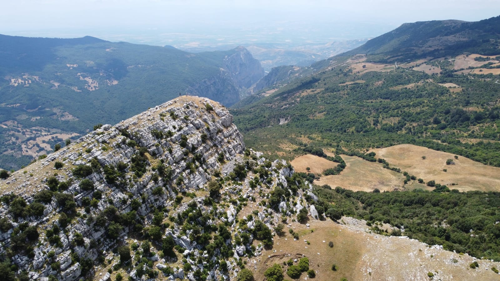 italy photo 7ee20260-5847-5f18-85ec-c1b06a3e3472