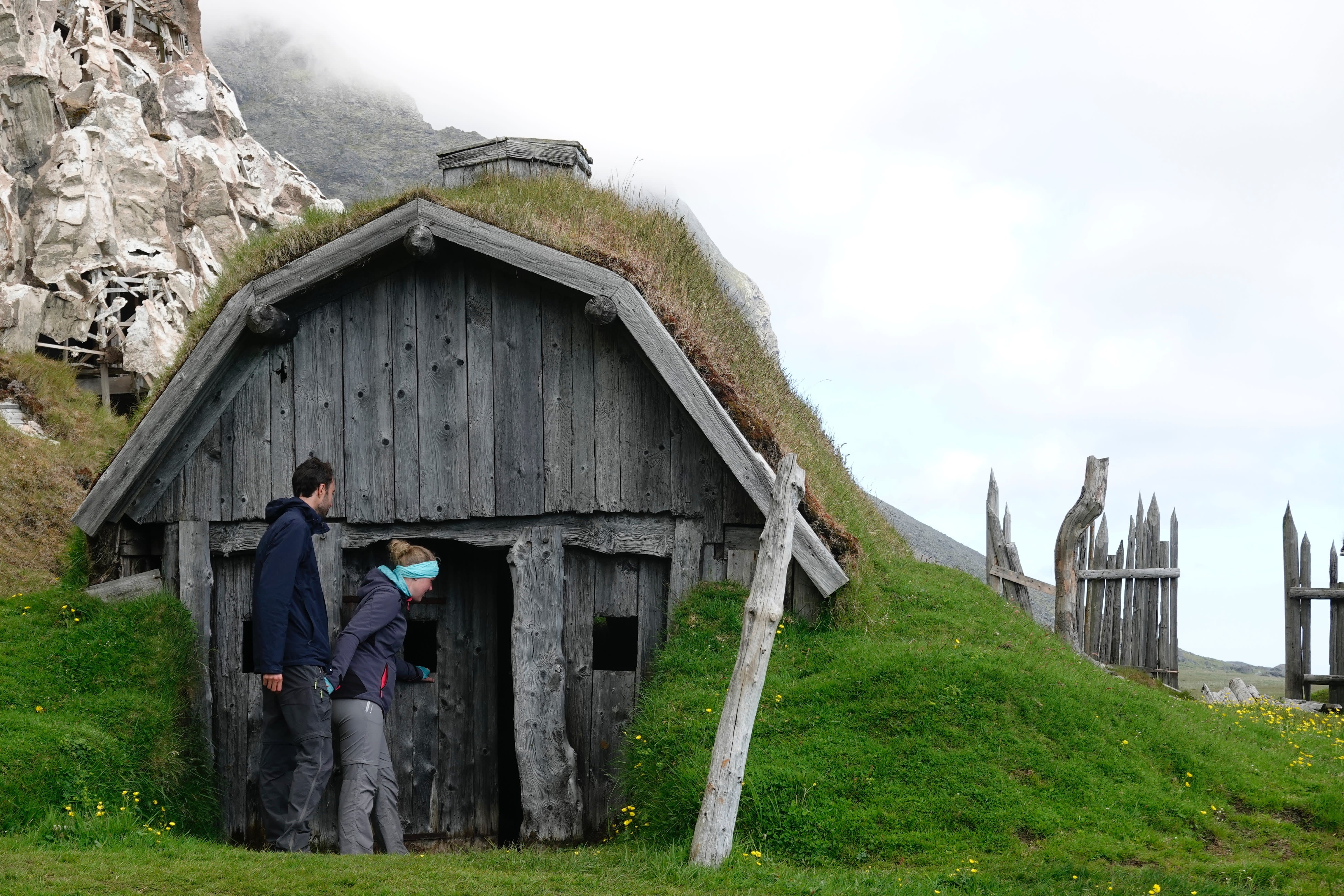 iceland photo 955e4f75-fa46-5b64-b653-47f0f50b05d4