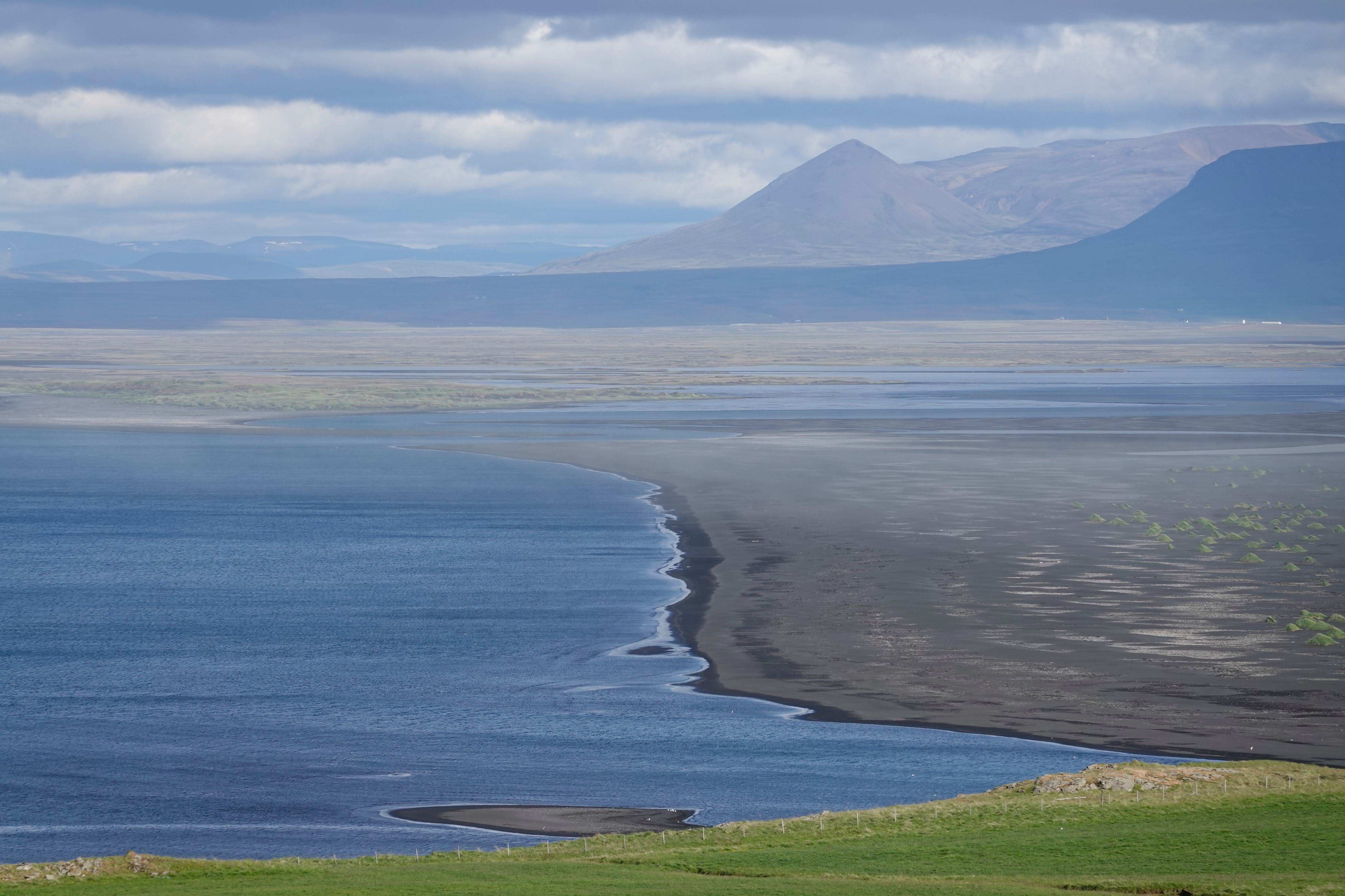 iceland photo 35ff56bc-f32f-5a58-9d20-a1e814d64063