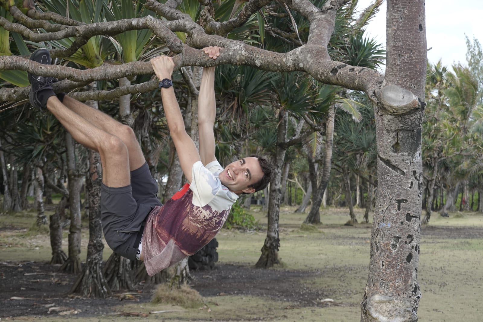 reunion photo 47fe63be-e329-5fb8-a35f-93588142c3d0