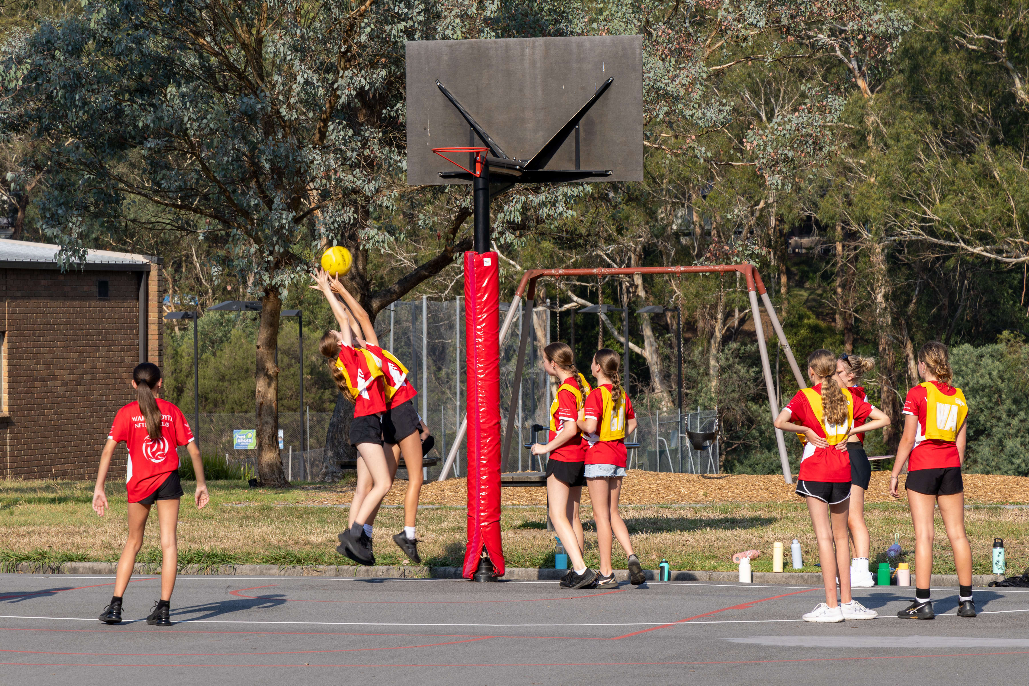 Netball Club Playing A busy start to the season at the Warrandyte Netball Club - Warrandyte ...
