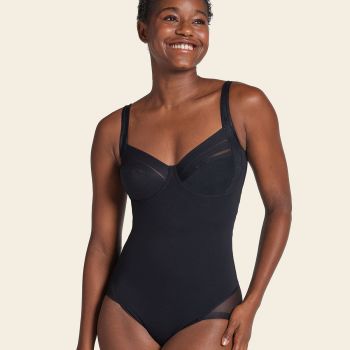 Smoothing Shaper Bodysuit with Underwire Cups