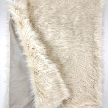 2685 - White Fox Faux Fur Throw