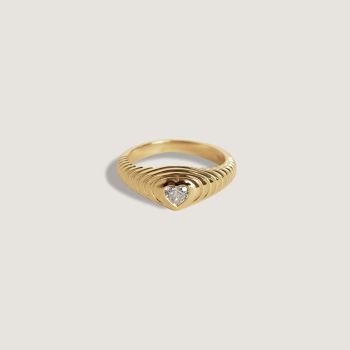 Diamond Ribbed Heart Signet Ring