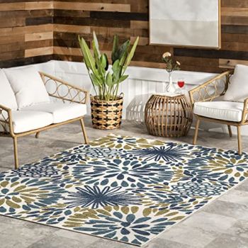 Monique Floral Indoor/Outdoor Area Rug