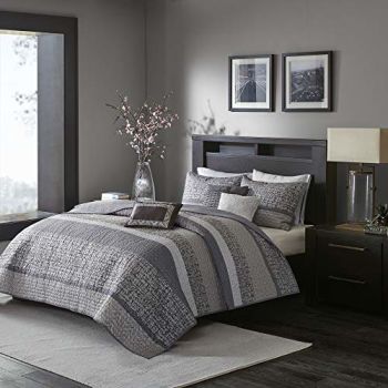 Quilt Set Luxurious Jacquard Stripes Design