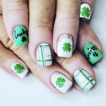 24Pcs St. Patrick's Day Press on Nails Medium Square