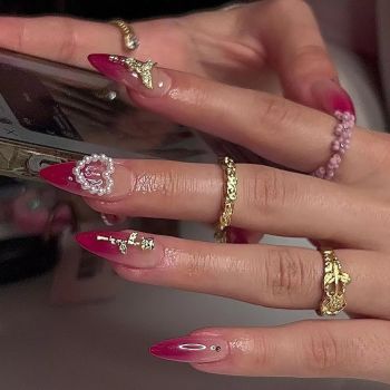 Valentine's Day Press on Nails Medium Almond Fake Nails Golden Rose & Pearl Charm Designs Heart Nails Glossy Gradient False Nails Full Cover Glue on Nails for Women Girls 24 Pcs