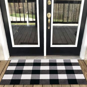 Levinis Buffalo Check Rug