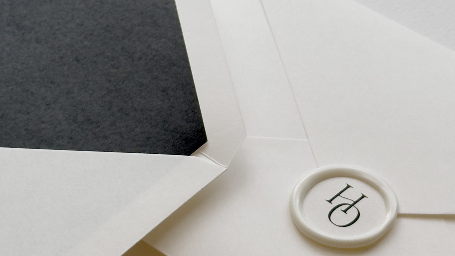 למסגר - סטודיו לעיצוב הזמנות