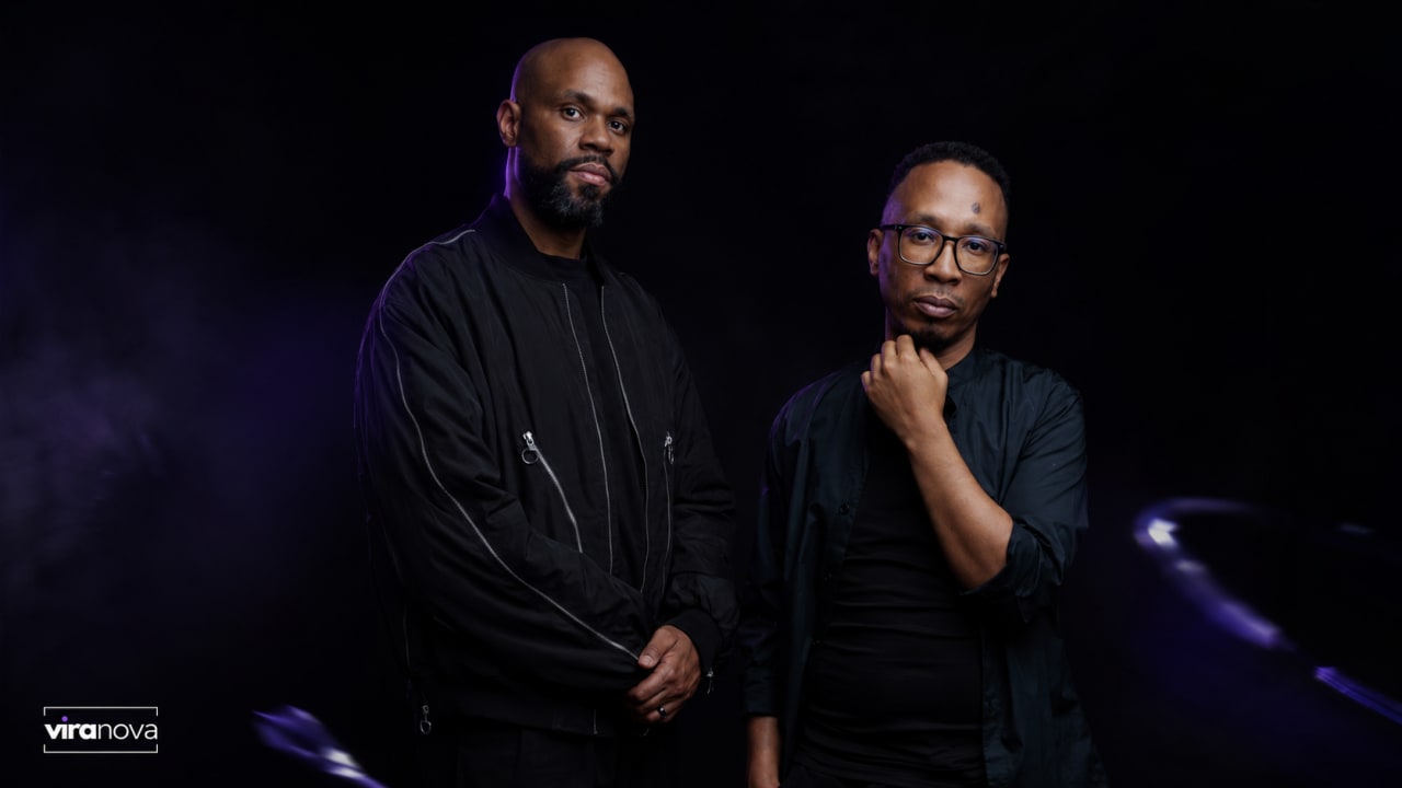 Editorial visual representing Liquideep’s first curated live experience at Untitled Basement, featuring an intimate basement stage, close audience energy, house-music waveforms, warm gold lighting and premium Viranova purple-glass styling.
