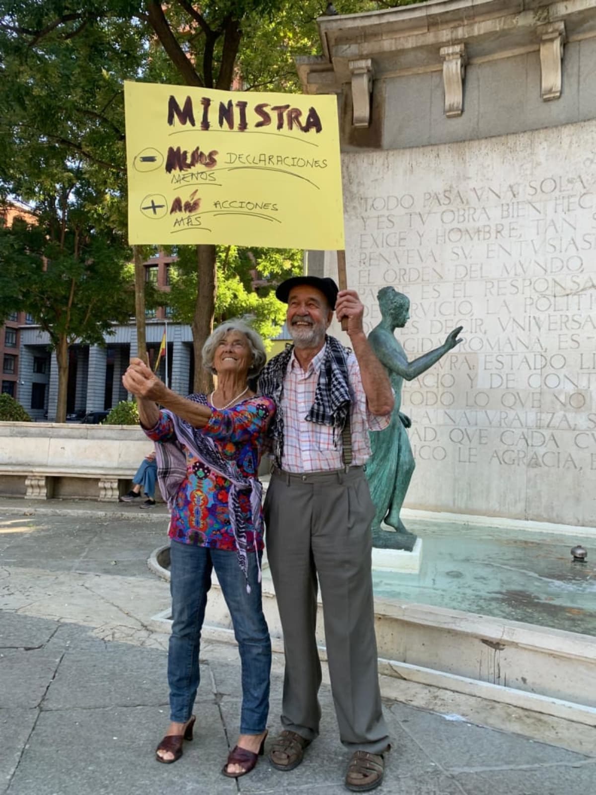 Ministra (de Sanidad), menos declaraciones y más acciones