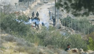 West Bank. Labeling “settler violence” is an understatement for these organized pogroms. Cisjordania. No es violencia de los colonos, es un progromo