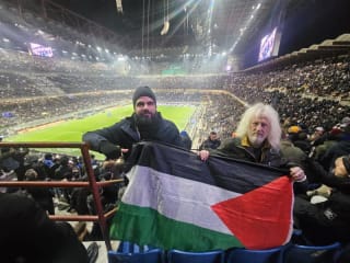 Mick Wallace Don't stop talking about Palestine. No dejes de hablar de Palestina.