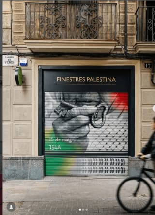 Finestres Llibreria, Barcelona. A bookstore dedicated entirely to Palestine. Librería especializada en Palestina. ENG ESP