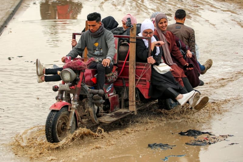 Photos. Fotografías. Gallery. Varios autores. Various authers. Aljazeera ENG/ESP