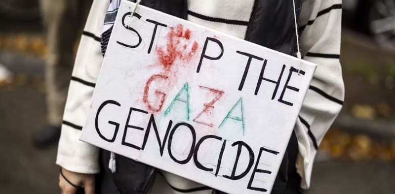 Palestina es el centro del mundo. Palestine is the centre of the world. ESP ENG