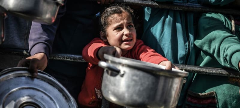 ¡Socorro, están muriendo de hambre en Gaza!