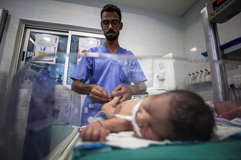 Pictures. C-section post-morten: Israel murdered his mother, father and three brothers. Fotografías. Cesárea postmorten: Israel asesinó a su madres, su padre y sus tres hermanos. ENG ESP