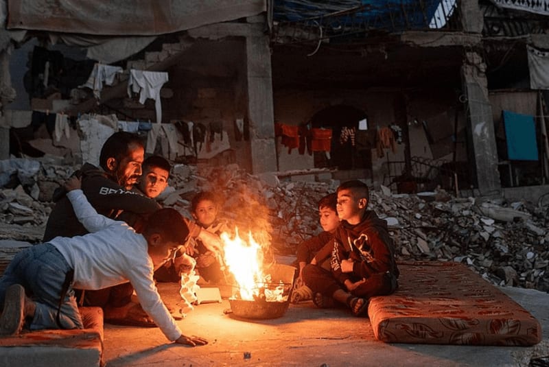 Israel does not want witnesses to its crimes. Israel no quiere testigos de sus crímenes ENG ESP