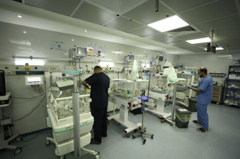 Collapse of health and humanitarian systems in Palestine, because Israel. El sistema sanitario-humanitario colapsa en Palestina, dañado por Israel. ENG ESP