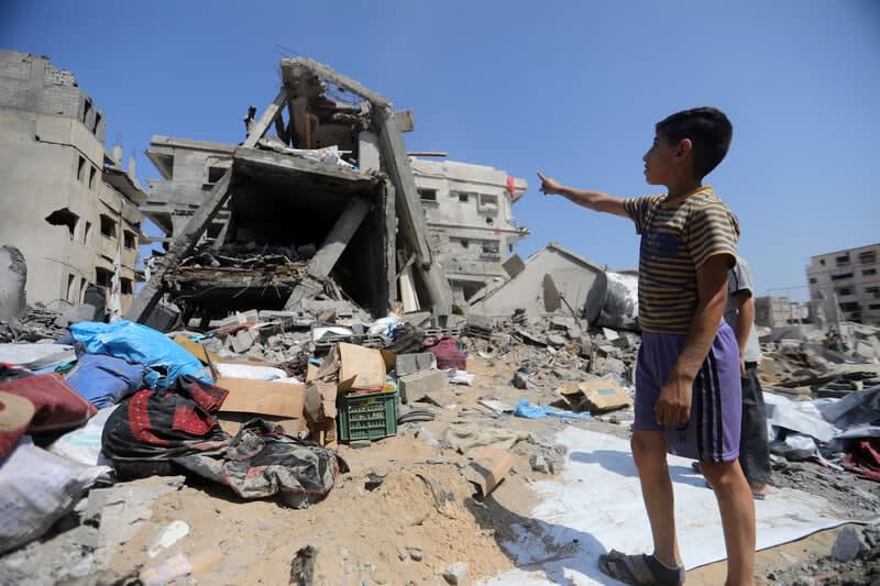 Israel kills without ceasing in Palestine and expands extermination zone in Gaza. Israel asesina sin cesar en Palestina, y expande la zona de destrucción en Gaza. ESP ENG