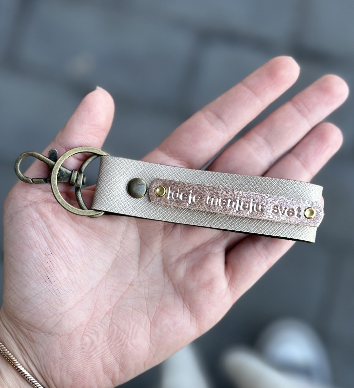 „Ideje menjaju svet”