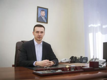 Вице-премьер Владимир Ежиков дал большое интервью Донецкому Агентству Новостей