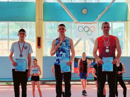 Более 182 спортсменов разыграли 12 комплектов медалей на чемпионате Донецкой Народной Республики по легкой атлетике