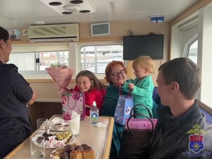 Ирина Волк: Даша Тараненко из Мариуполя, которая стала известной благодаря сделанной в 2022 году фотографии с караваем х