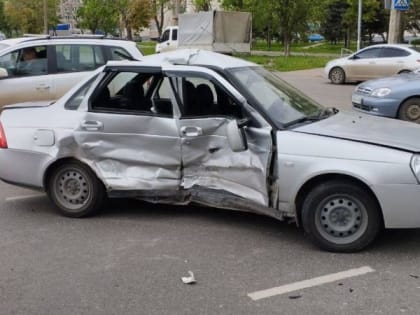 Полицейские призывают водителей строго соблюдать ПДД при совершении маневров