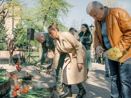 В Мариуполе почтили память ликвидаторов трагедии на Чернобыльской АЭС