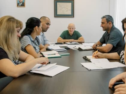 Олег Моргун: На утреннем совещании с профильными заместителями и руководителями структурных подразделений городской адми