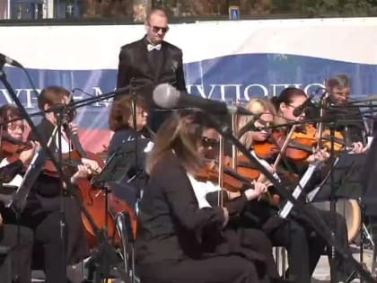 Денис Пушилин: Отличным подарком к 245-летию Мариуполя стало восстановление скульптуры нашего выдающегося художника Архи